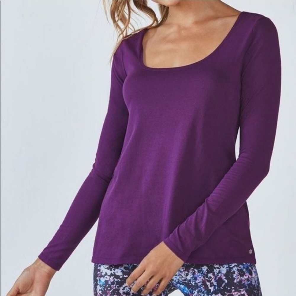 NWT Fabletics Femina Long Sleeve Tee Size XS/4 Purple